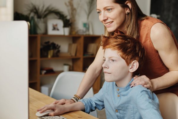 3 Ways to Support Wellness for Working Mums